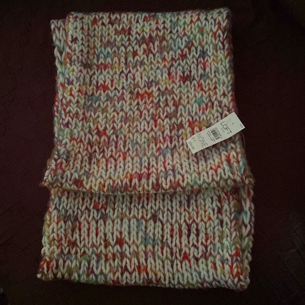 LAST CALL NWT LOFT infinity scarf
